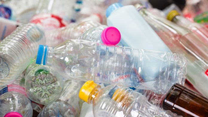 plastic waste into hydrogen energy