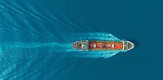 decarbonise maritime shipping