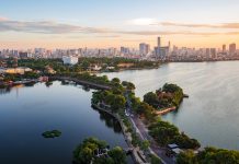 Road salt: The silent threat to urban lakes salt