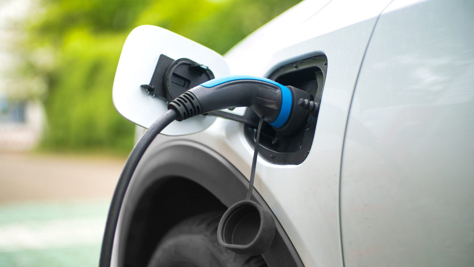 Test driving an electric vehicle may influence uptake