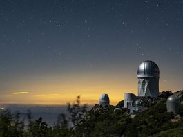 Dark Energy Spectroscopic Instrument