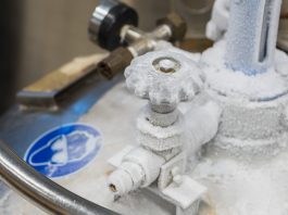 liquid helium ballast refrigeration