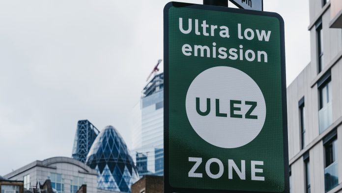 London,,Uk,-,June,15,,2019:,Signs,Indicating,Ultra,Low,Emission,Zone