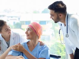 Good,Hospital,Provide,Quality,Medical,Service.,Professional,Doctor,,Nurse,Take,Women,With,Cancer