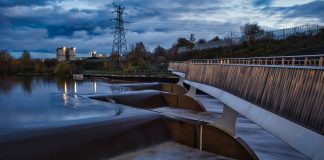 Leeds,,West,Yorkshire,,England,,Britain,,November,2022,,Modern,Concrete,Weir,Flood,Resilience,Measures