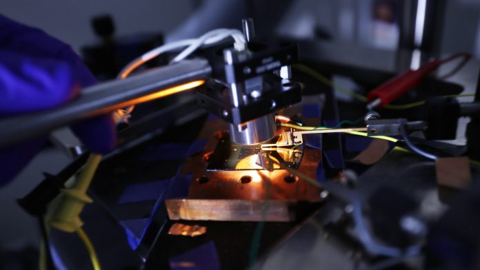 Thermophotovoltaic cells achieve 44% heat storage efficiency