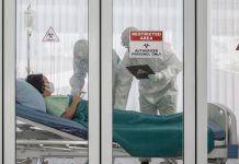 Floor swabbing could help prevent COVID-19 outbreaks in hospitals covid-19 outbreaks