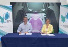 Claire Ward, Mayor of the East Midlands, and Nick Walkden, UKAEA's Head of Fusion Skills, signing the collaboration agreement at the Fusion Energy Cafe in Worksop, Notts. Copyright United Kingdom Atomic Energy Authority.