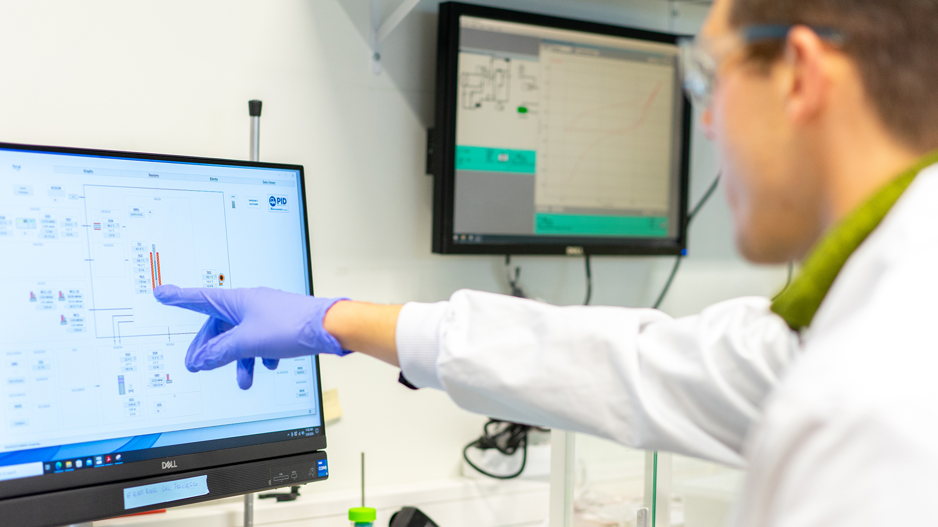 Waste2H2 project converts plastic waste into energy