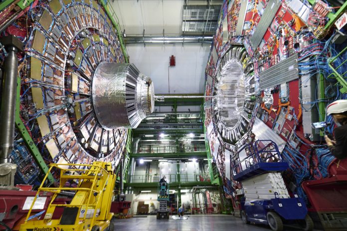 LHC detects extremely rare single top quark for the first time